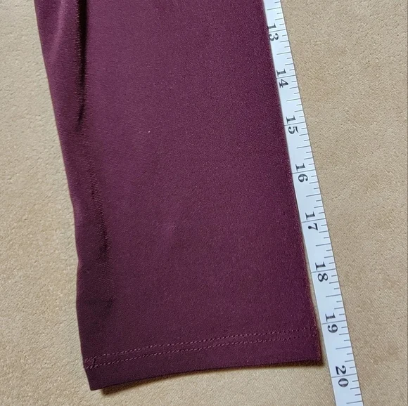 Jaclyn Smith Skirt Set Burgandy Wrap Top & Black Paisley Skirt Size Large EUC - Picture 12 of 15